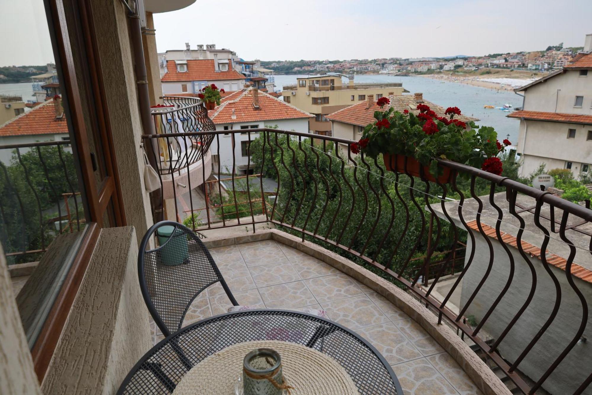 Kalina Guest Rooms Sozopol Exterior foto
