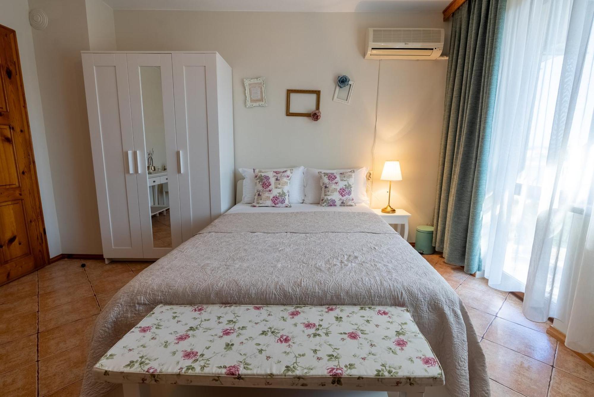 Kalina Guest Rooms Sozopol Exterior foto