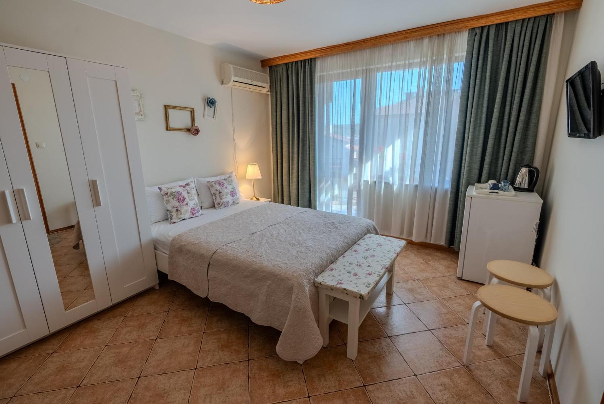 Kalina Guest Rooms Sozopol Exterior foto